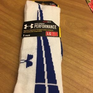 UNDER ARMOUR PERFORMANCE